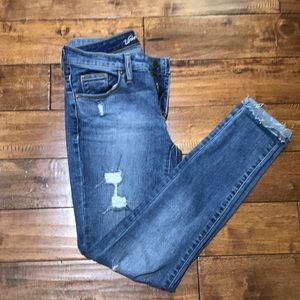 Universal Thread Distressed Raw Hem Denim